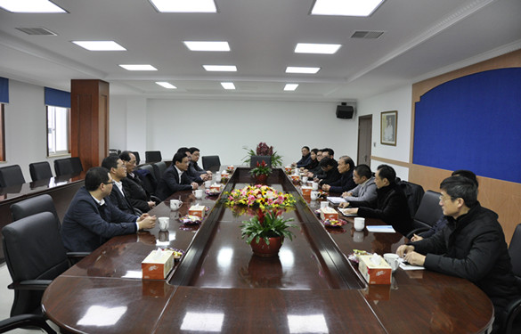 徐华勤等市向导来凯发k8国际电缆新春走访